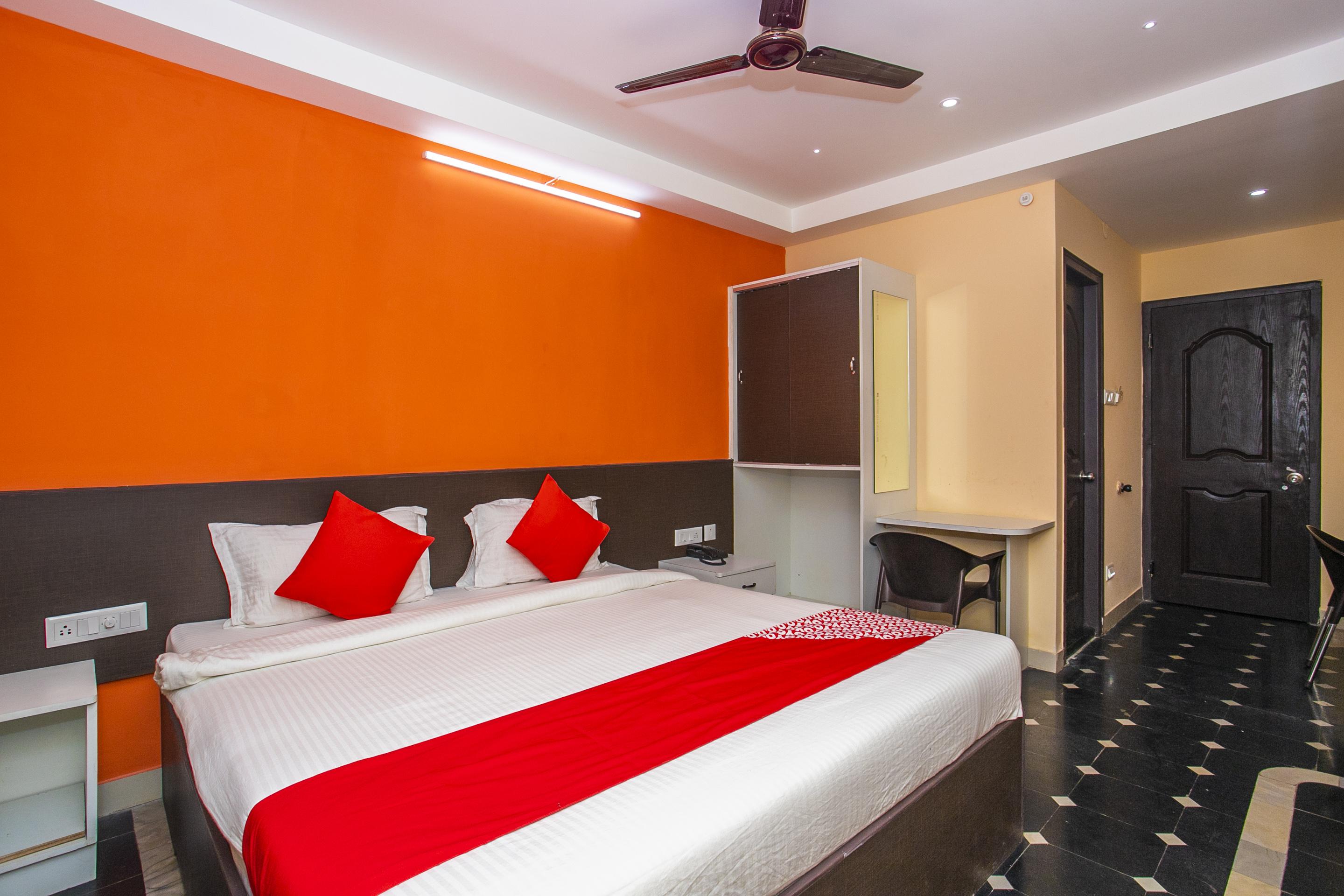 Oyo 22837 Chairmen'S Hotel Bangalore Dış mekan fotoğraf