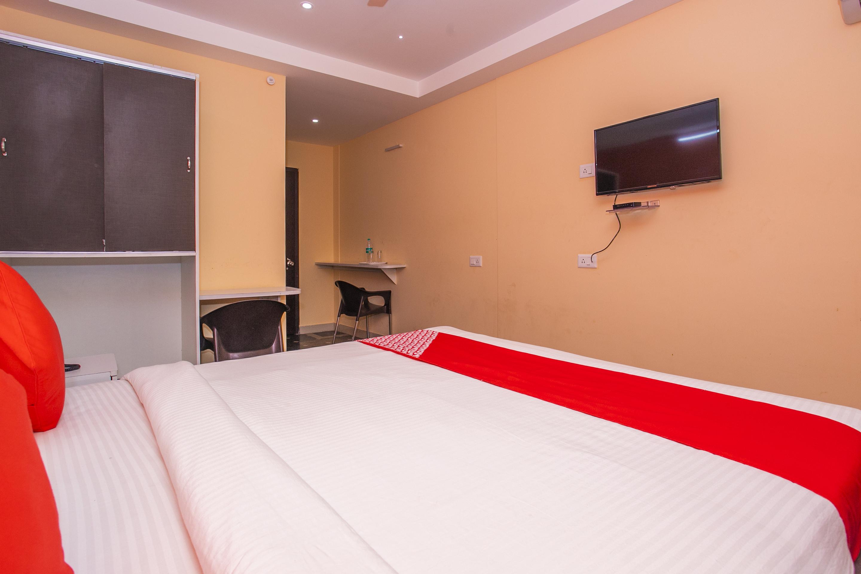 Oyo 22837 Chairmen'S Hotel Bangalore Dış mekan fotoğraf